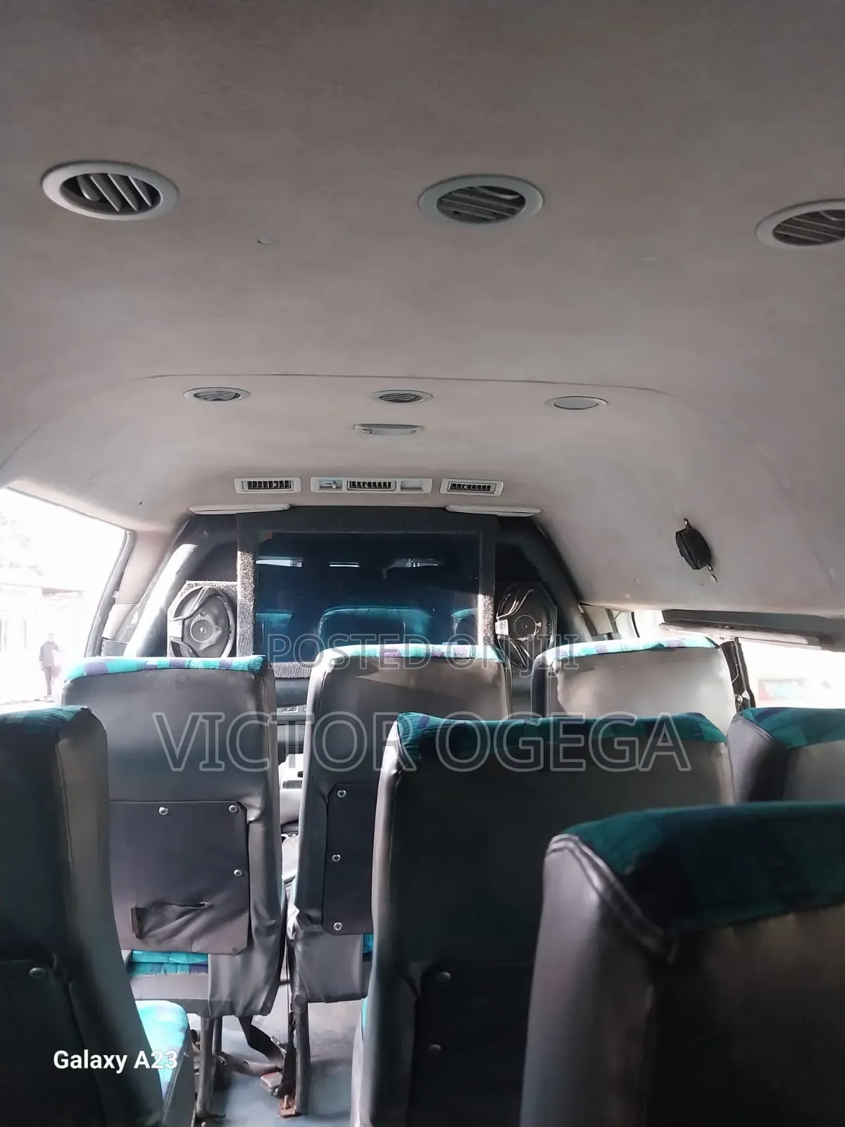 Toyota HiAce 2022 White