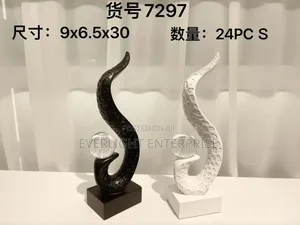 Office/Home Figure Modeling Resin Table Ornaments