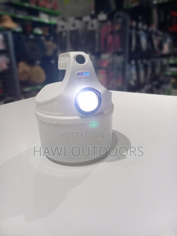 Multifunctional Spotlight and Lantern - thumbnail 3