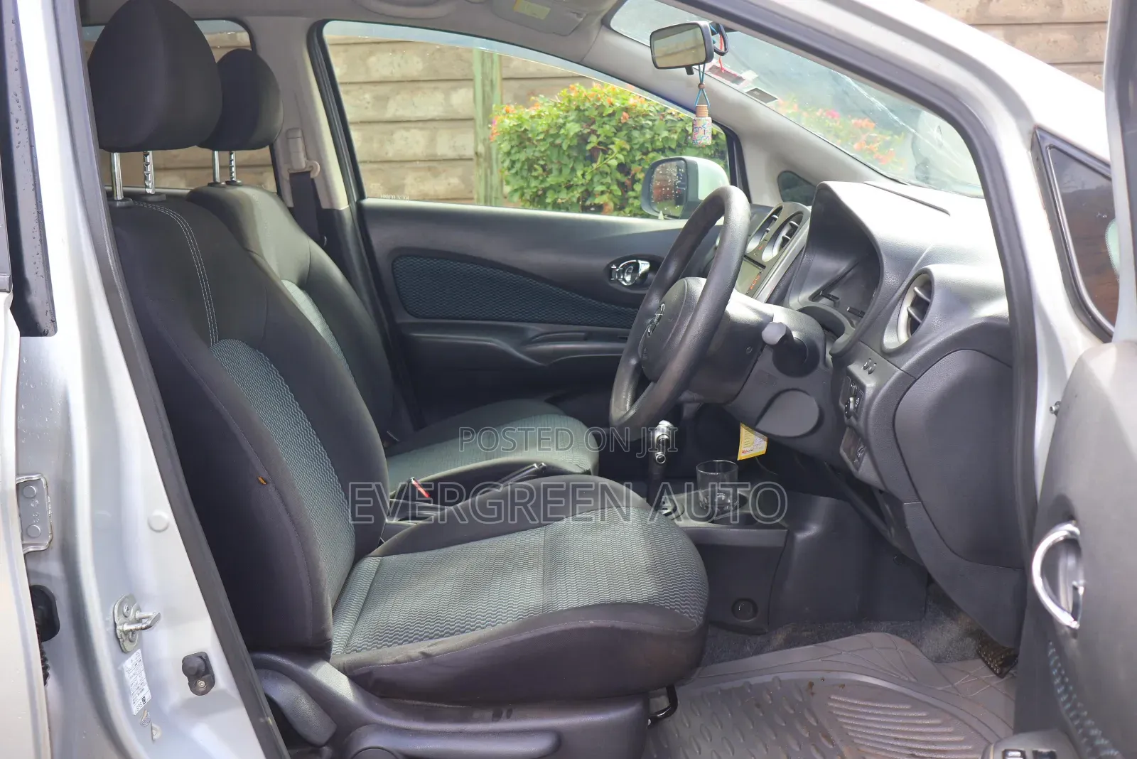 Nissan Note 1.2 Petrol 2013 Silver