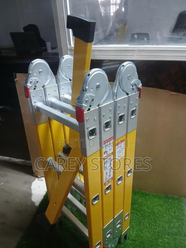 4 by 3 Fibreglass Ladder - thumbnail 2