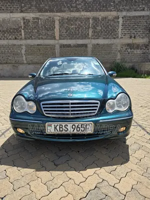 Mercedes-Benz C200 2005 Green