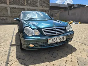 Mercedes-Benz C200 2005 Green