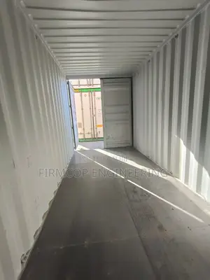 Clean 40ft Containers – Ready for Storage or Conversion