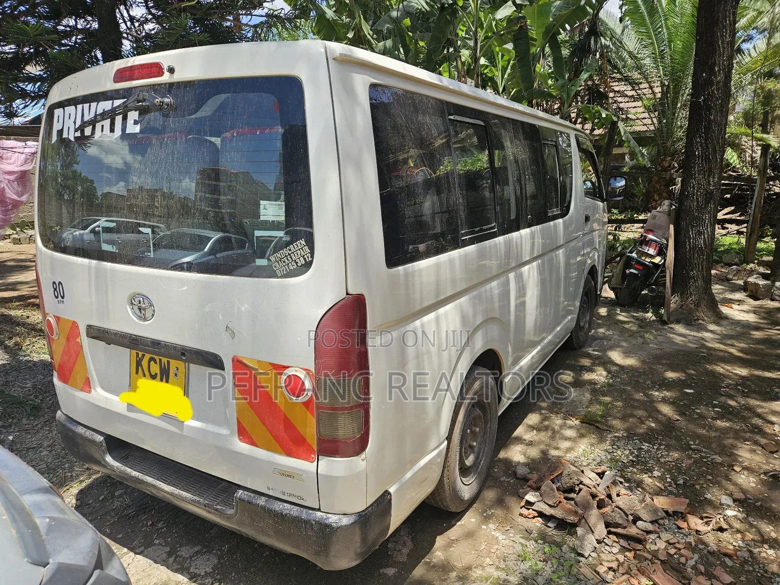 Toyota HiAce 2014 White