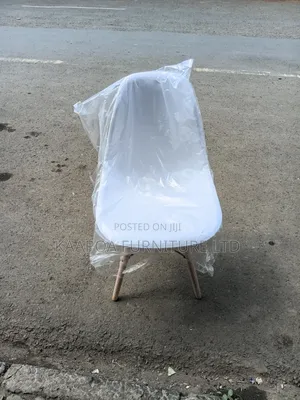 Emies Chair White