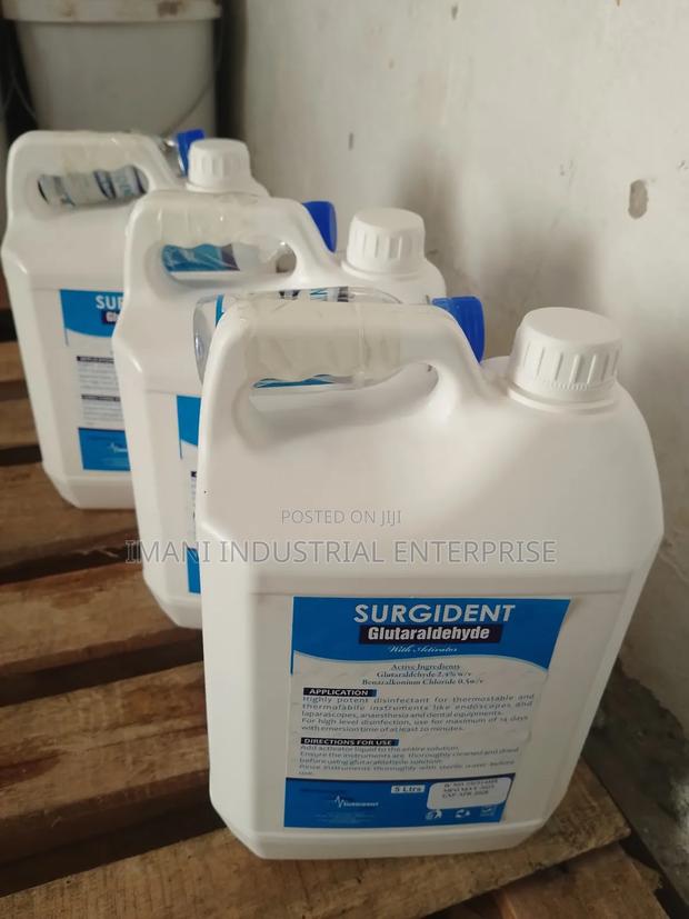 Glutaraldehyde