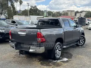 Toyota Hilux Revo Double Cab Deisel 2.4 AWD 2019 Gray
