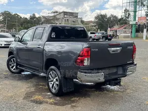 Toyota Hilux Revo Double Cab Deisel 2.4 AWD 2019 Gray