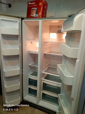 Exuk Clean Side by Side Refrigerator