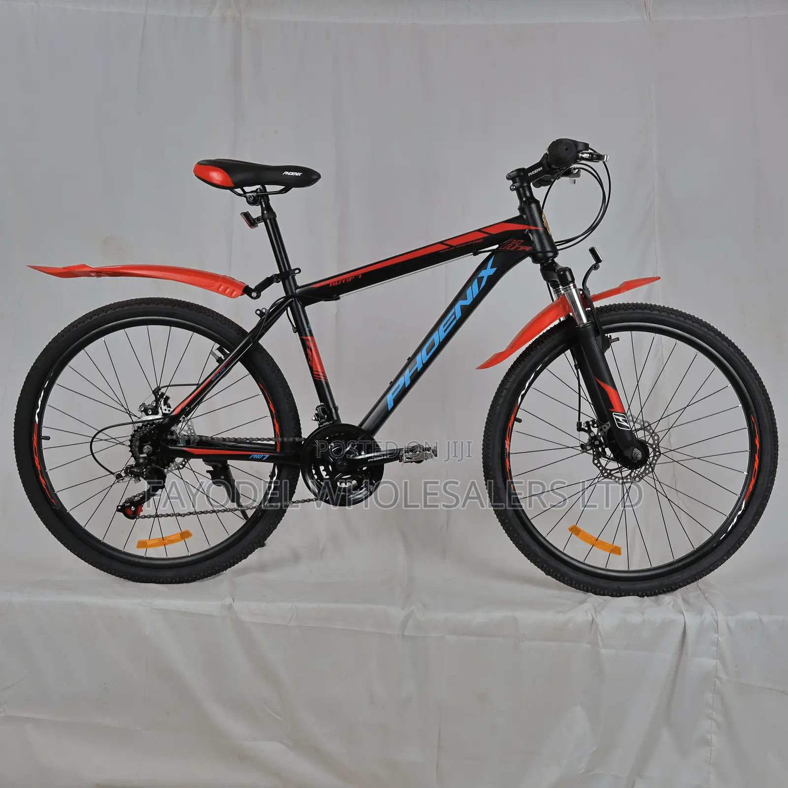 Hoenix MTB Size 26 Is Built for Adult Riders