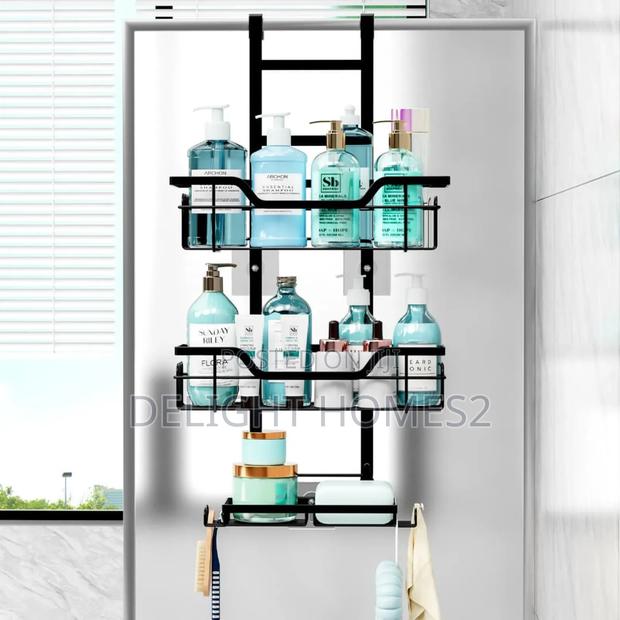 Drill-Free Bathroom Shelf_st