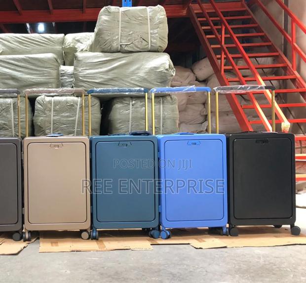 2 Pieces Modern Hard-Shell Travel Suitcase With a Sleek - thumbnail 2