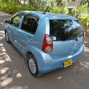 Toyota Passo 1.0 FWD 2013 Blue