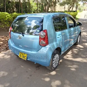 Toyota Passo 1.0 FWD 2013 Blue