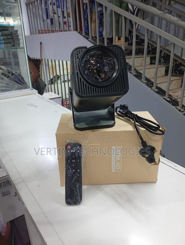 Ultra Hd Mini Wifi Android Projector With Inbuilt Speaker