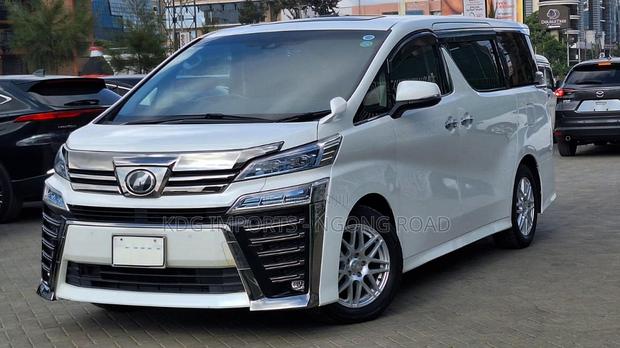 Toyota Vellfire 2019 White - thumbnail 3