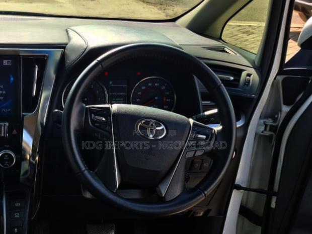 Toyota Vellfire 2019 White - thumbnail 5