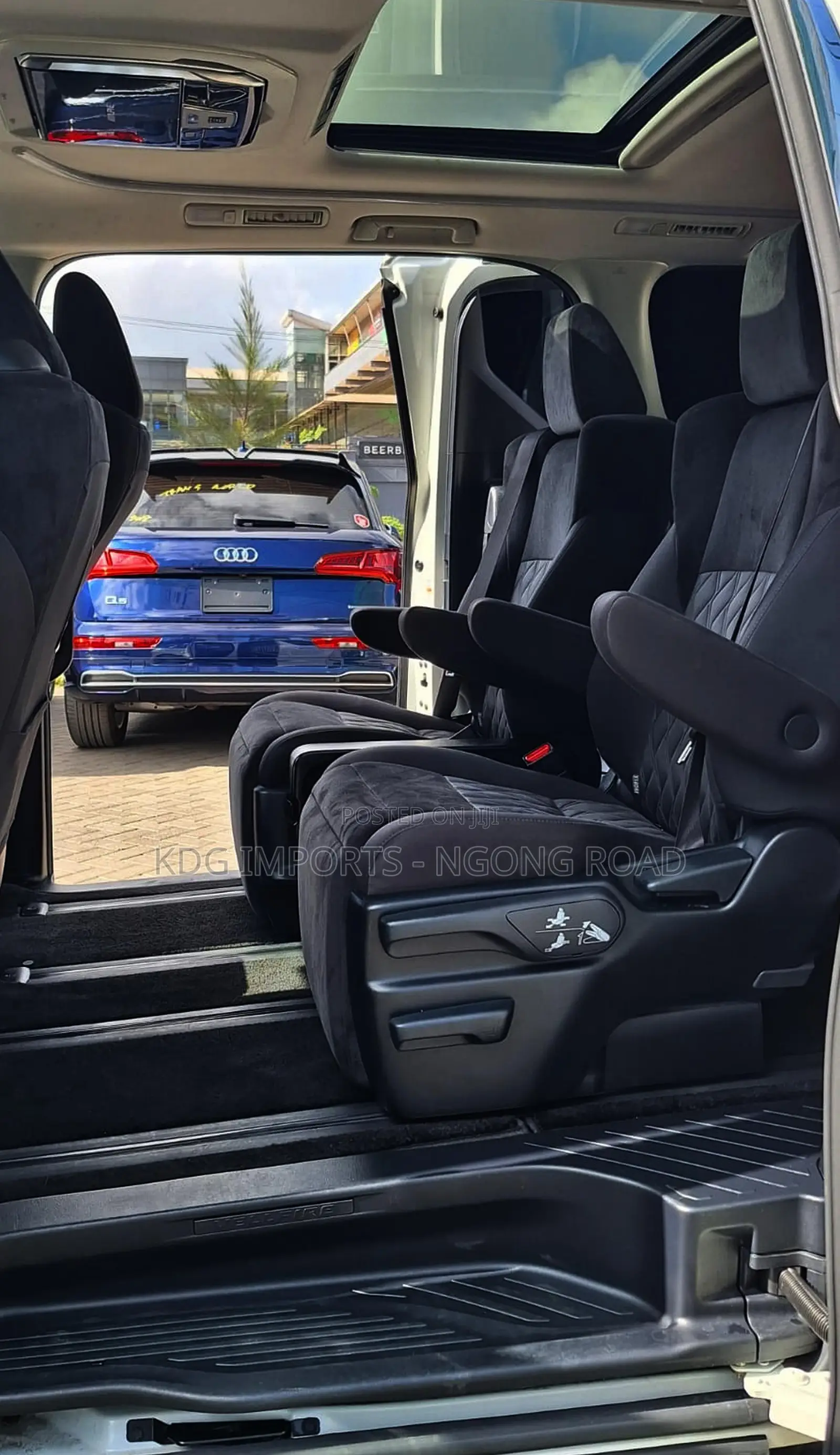 Toyota Vellfire 2019 White