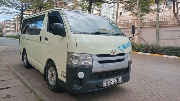 Toyota HiAce 2015 Yellow - thumbnail 3