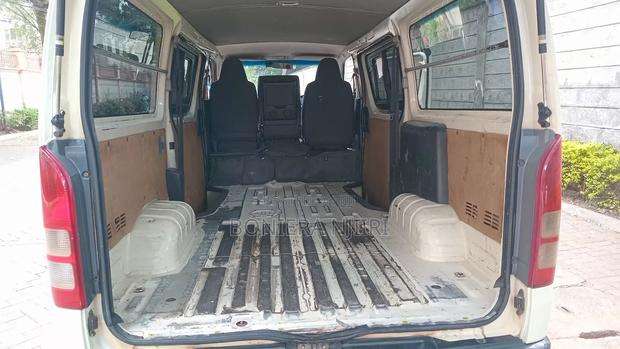 Toyota HiAce 2015 Yellow - thumbnail 9