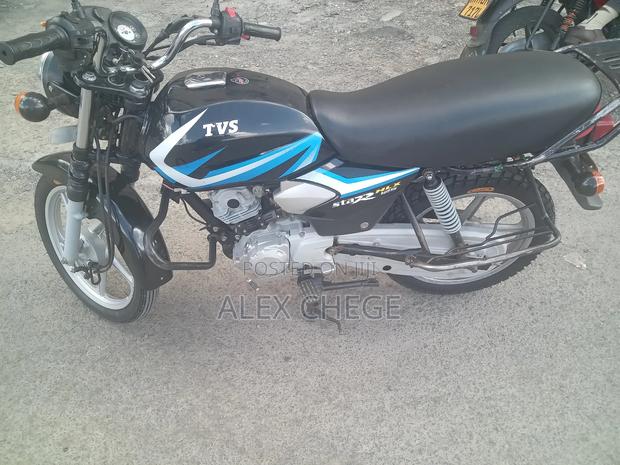 TVS HLX 125 2025 Black - thumbnail 2