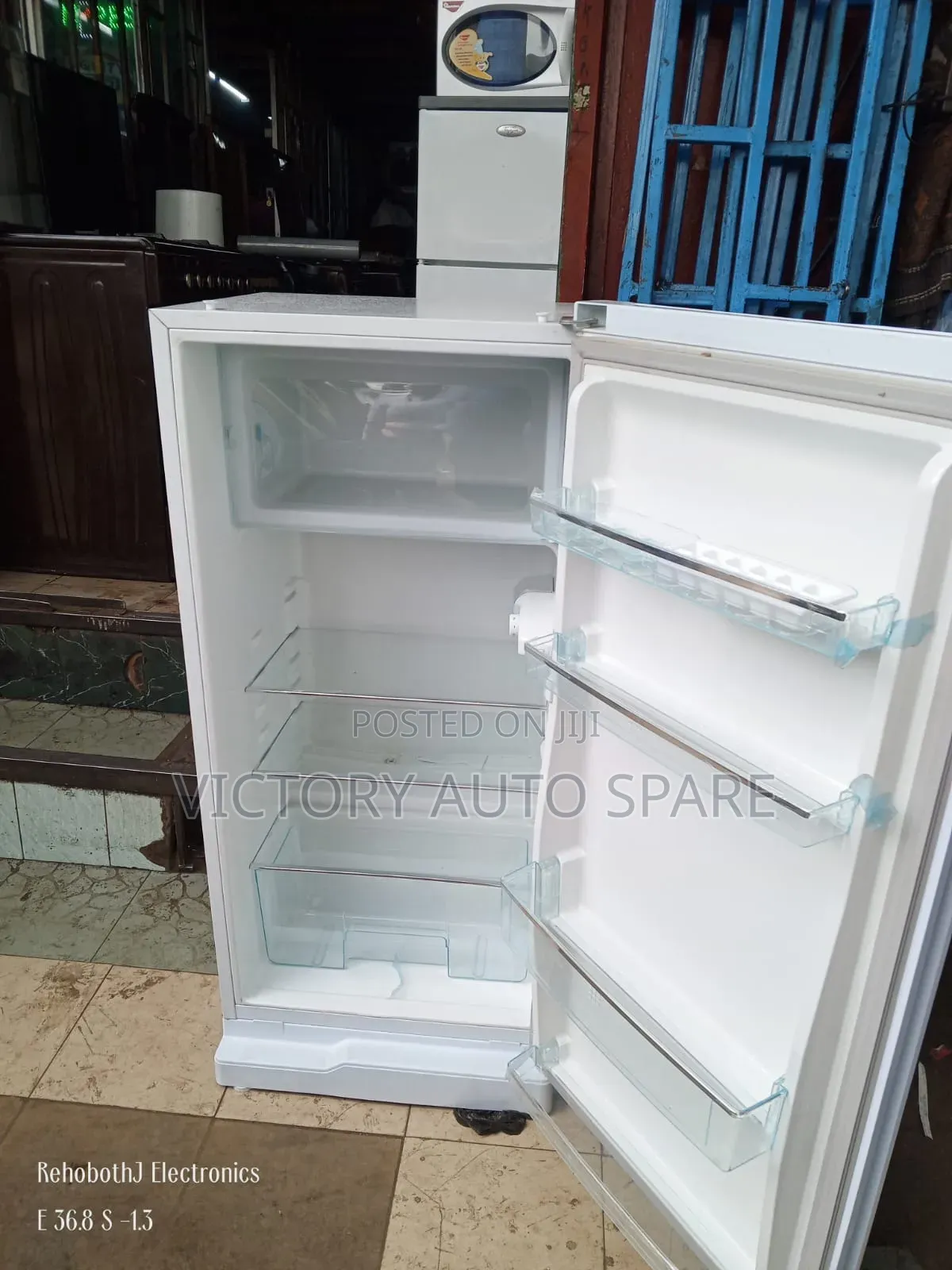 Ramtons White Single Door Fridge