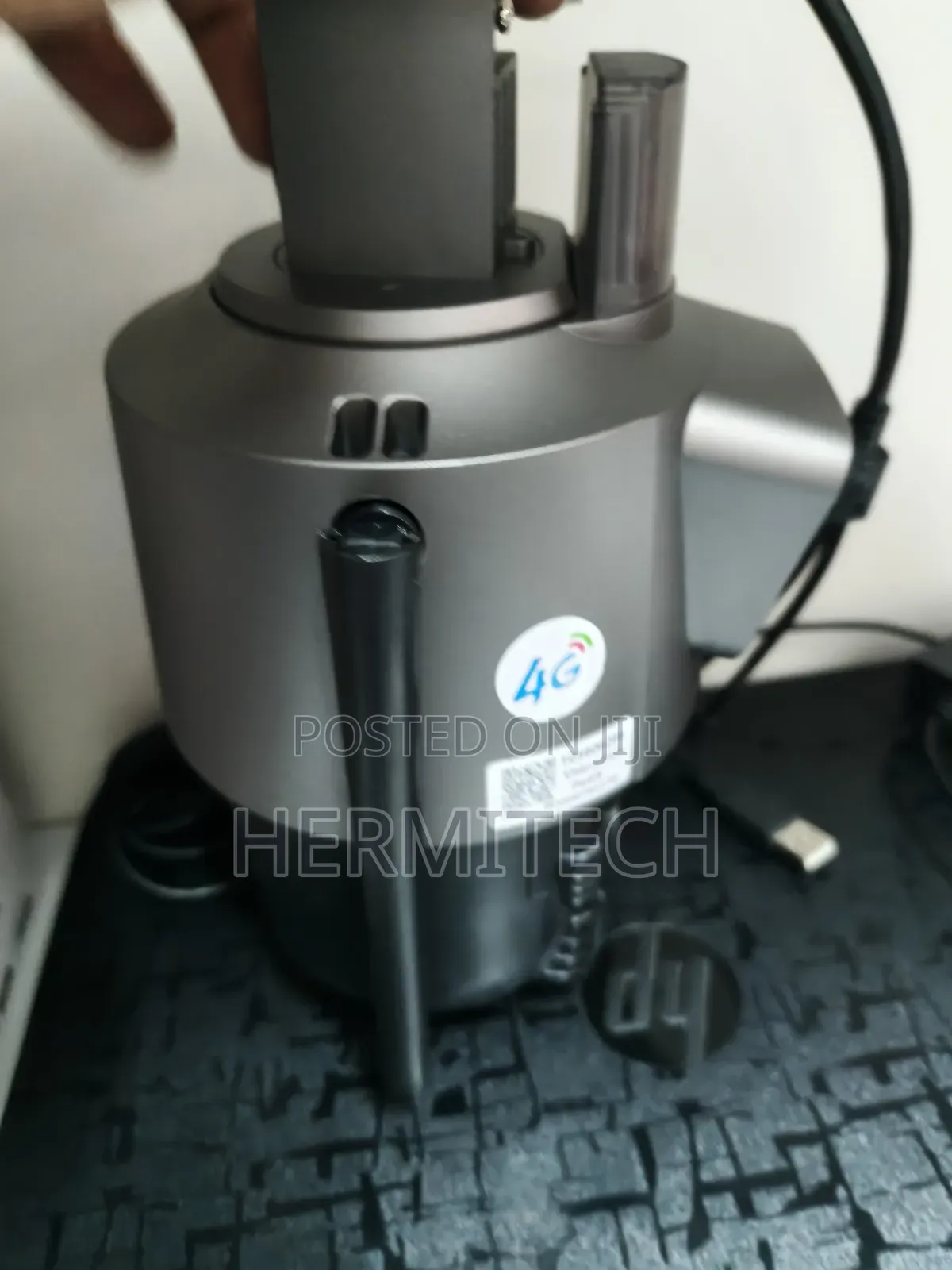 Dual Screen Dome CCTV 4g Smart Electric Model Ethernet Cable