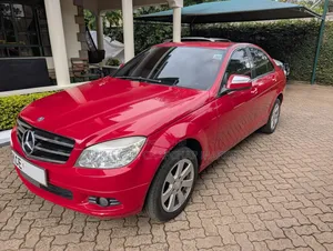 Mercedes-Benz C200 2008 Red