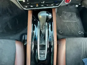 Honda Vezel 2018 Gray