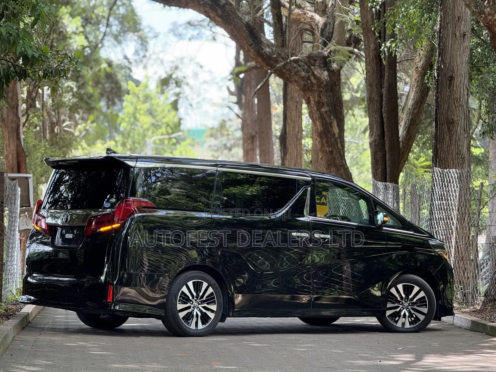 Toyota Alphard 2.5 Petrol FWD 2019 Black