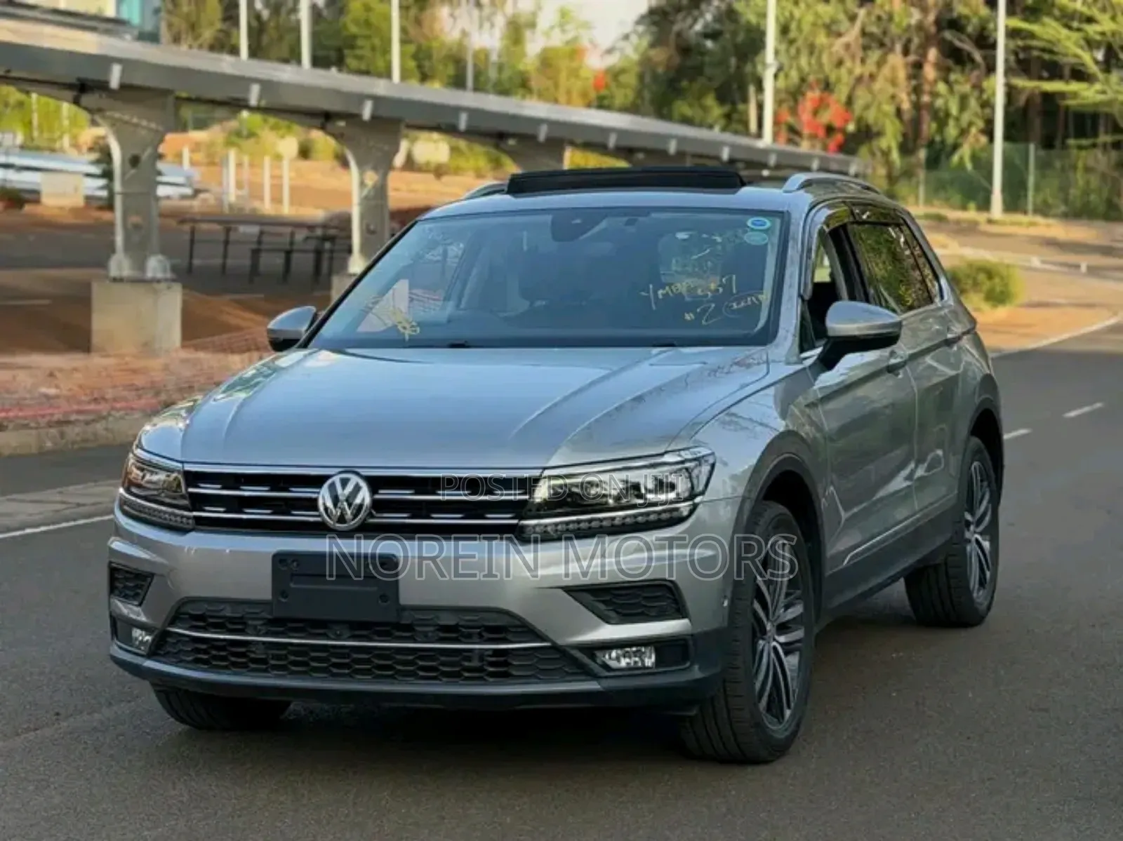 Volkswagen Tiguan 2018 Silver