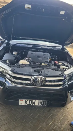 Toyota Hilux 2019 Black