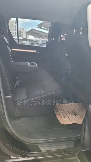 Toyota Hilux 2019 Black