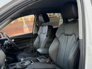 Mercedes-Benz E200 2018 Blue