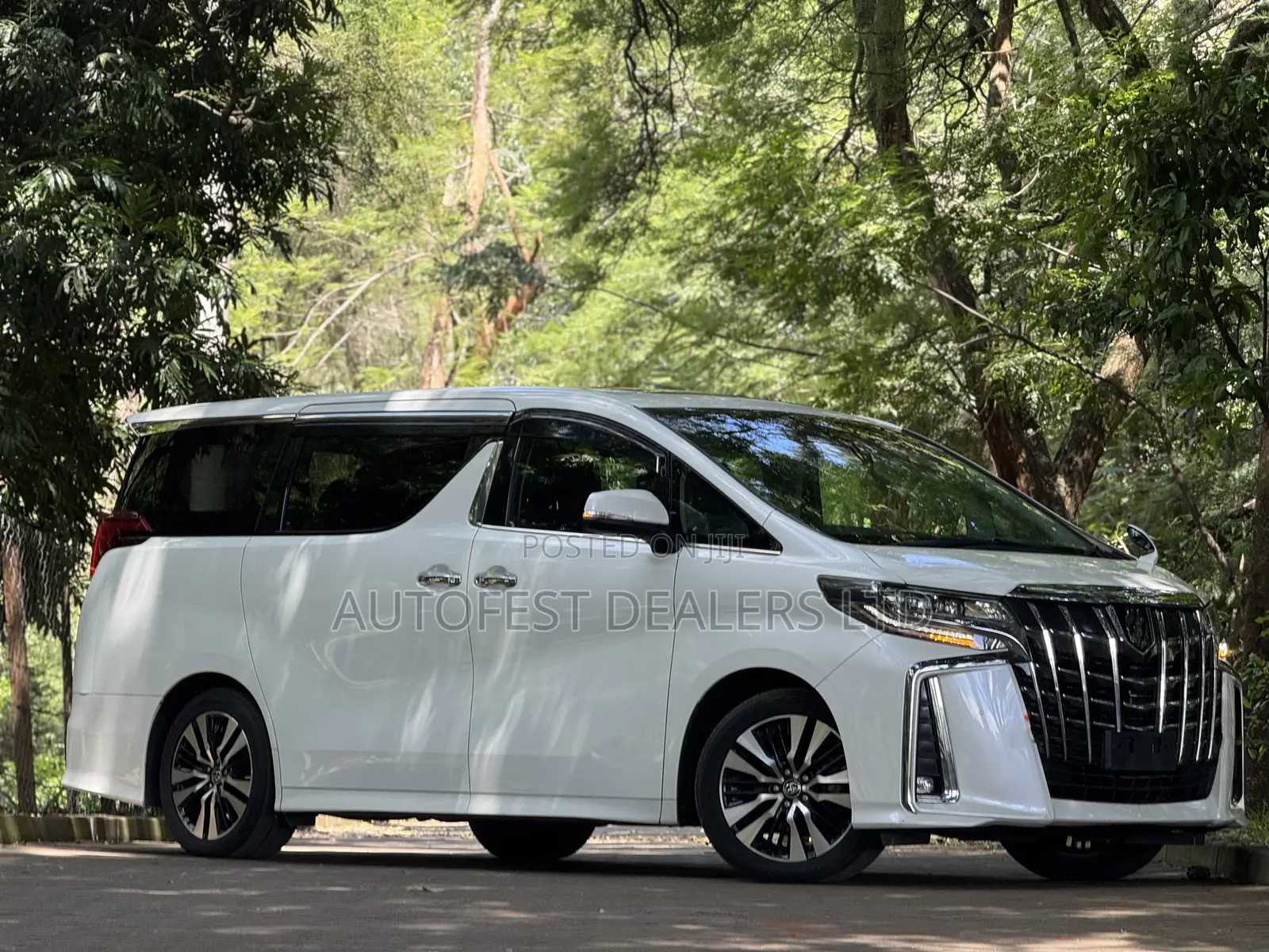 Toyota Alphard 2.5 Petrol AWD 2019 White