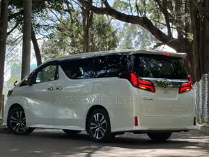Toyota Alphard 2.5 Petrol AWD 2019 White