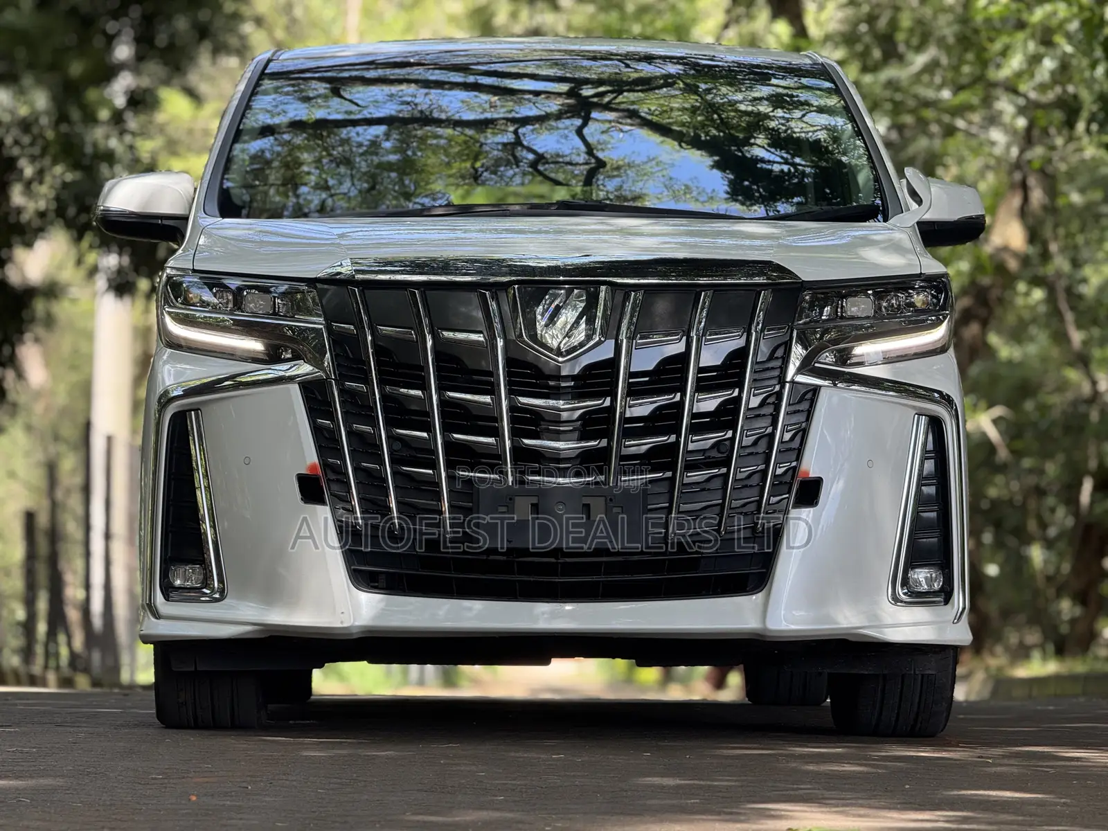 Toyota Alphard 2.5 Petrol AWD 2019 White