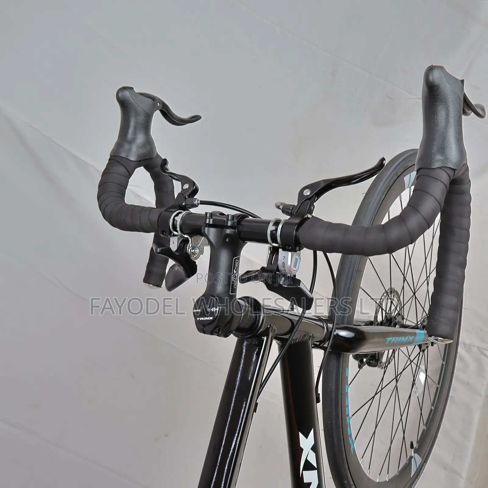 Trinx Tempo 1.1 Road Bike – Alloy Aluminium 700c for Adults,