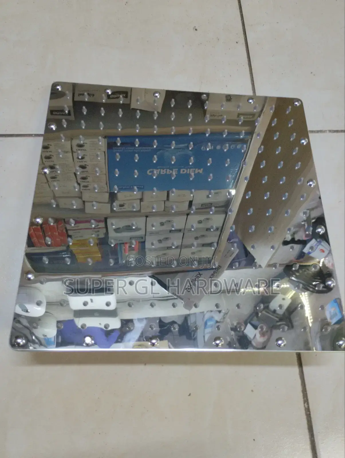 Shower Head W24