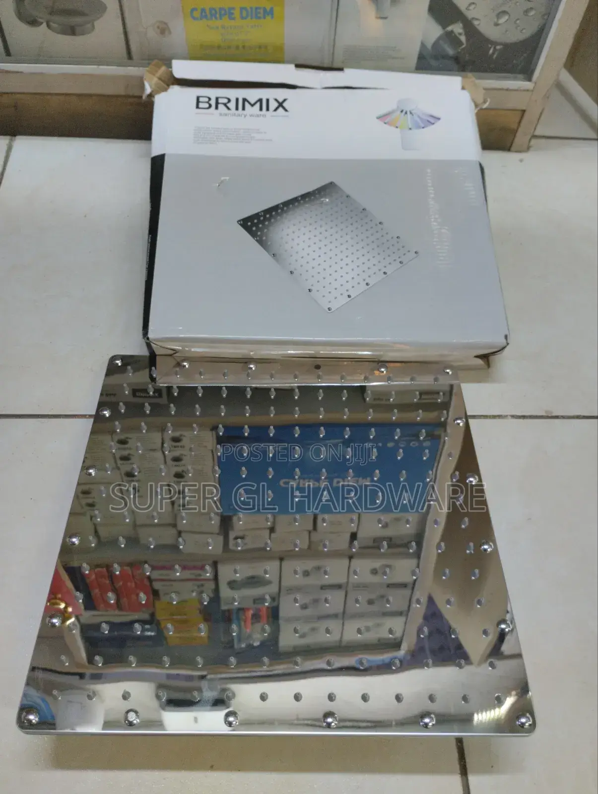 Shower Head W24