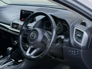 Mazda Axela 2018 Off white