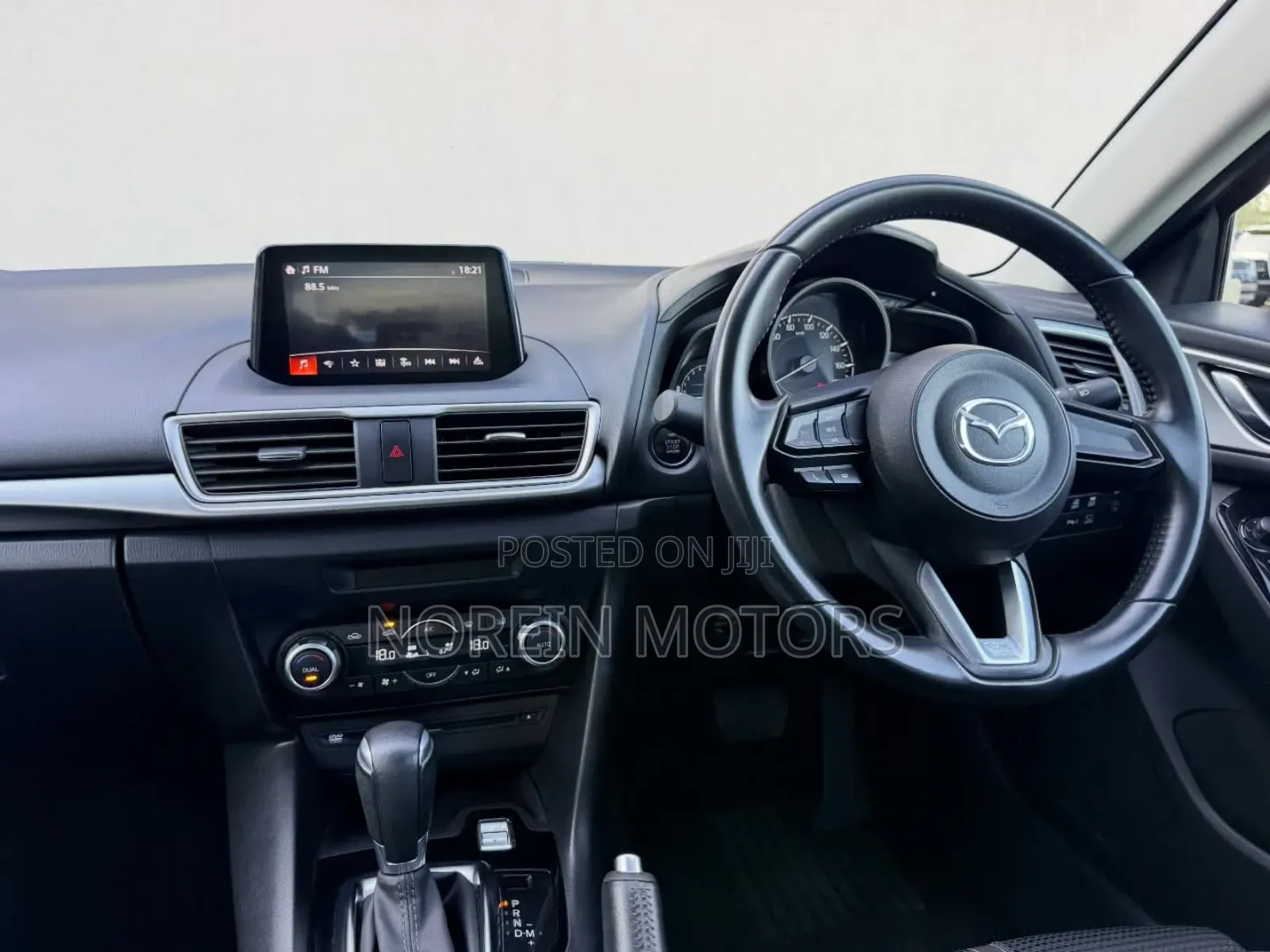 Mazda Axela 2018 Off white