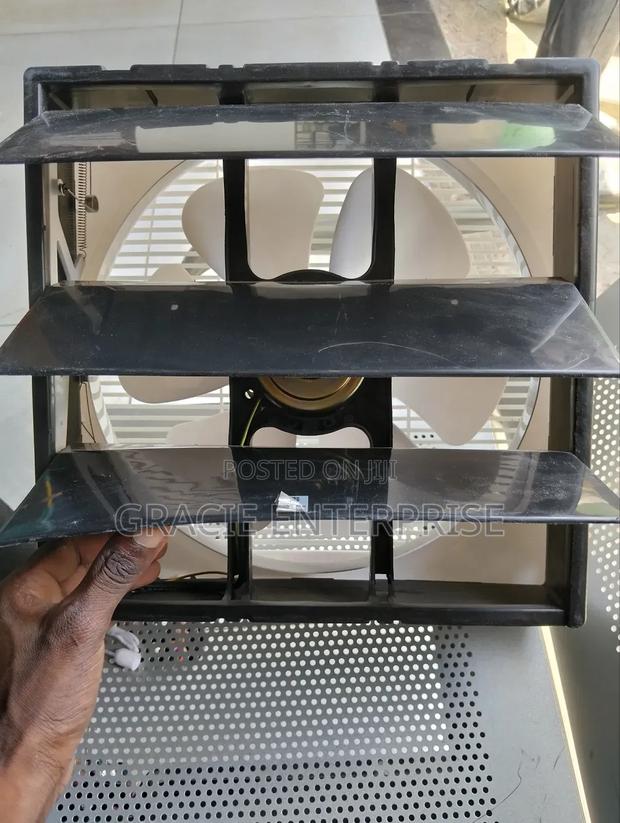 12"Windsor Plastic Wall-Mounted Exhaust Fan - thumbnail 3