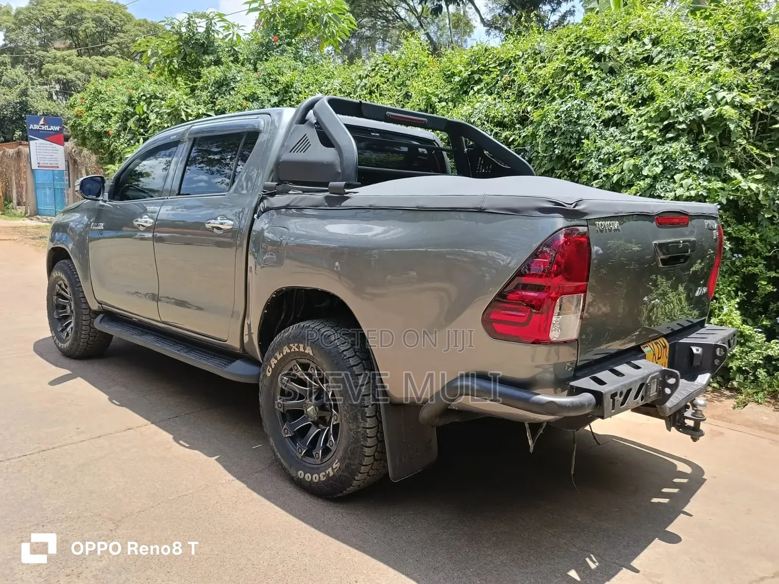 Toyota Hilux 2015 Brown