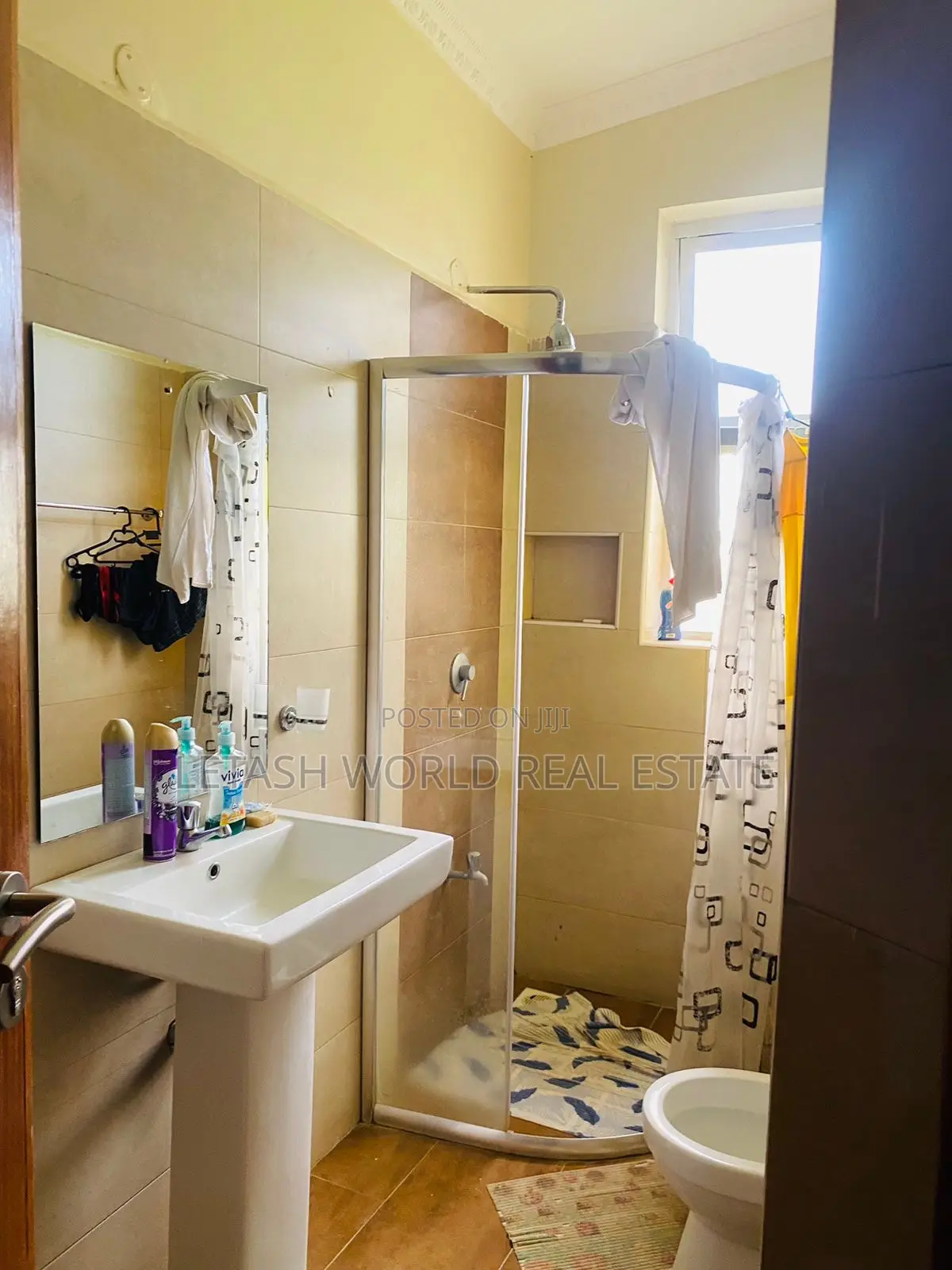 3bdrm House in Karagita for sale