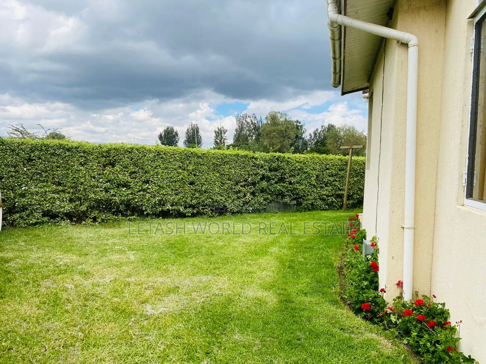 3bdrm House in Karagita for sale
