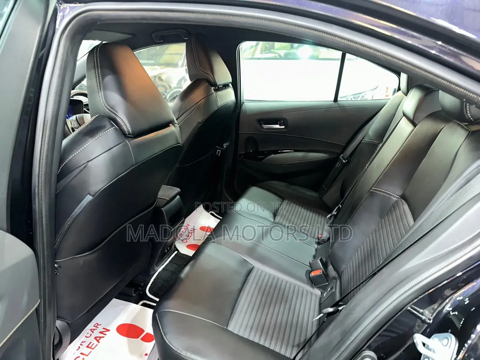 Toyota Corolla Hybrid LE AWD 2023 Black