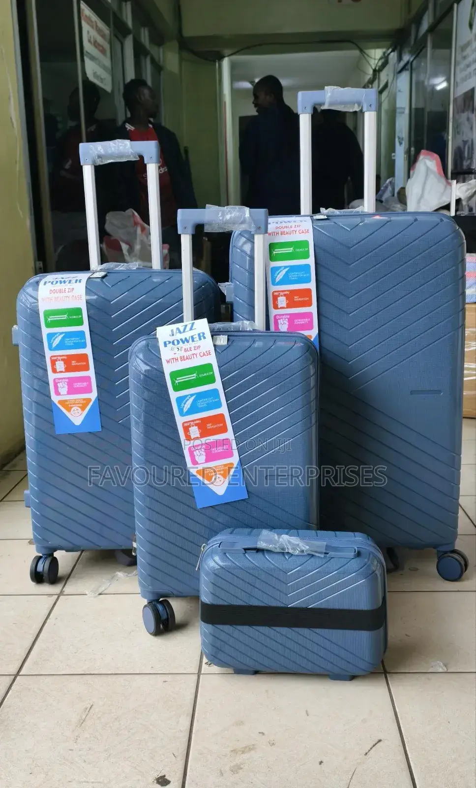 4in1 Luxurious Unbreakable Suitcase