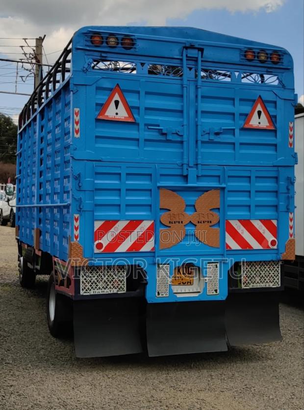 Isuzu NQR Blue Power - thumbnail 5